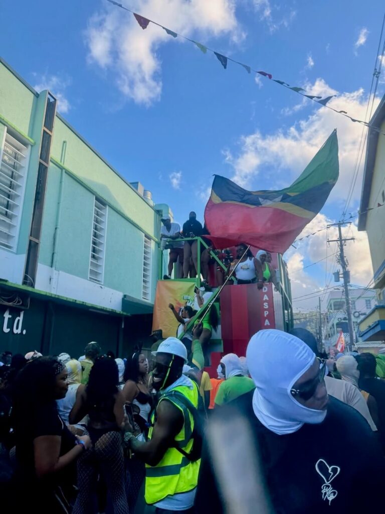 dominica carnival
